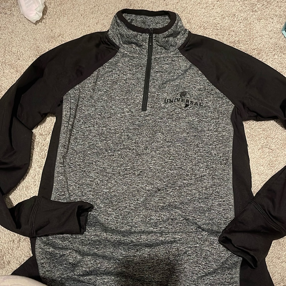 Universal Studios Medium 1/4 Zip